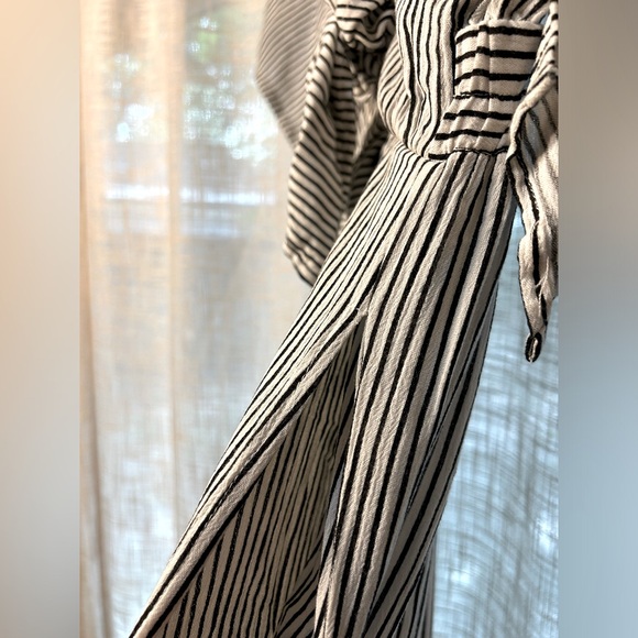 Audrey 3 Plus 1 Black and White Striped Jumpsuit with Cutout and Flared Sleeves. - Picture 14 of 16